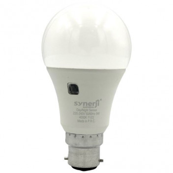 LED 7W=60W BC DAY/NIGHT SENSOR W/W (SYNERJI) (NEW)