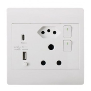 SYNERJI 4X4 16A SW.SOCK.+ 1X3 P EURO+ 2USB FC         SYSS04X4USBFC