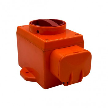 NOVA 16A 3P+E SW/SOCKET